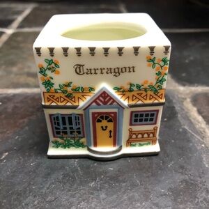 Lenox Canterbury Crossing Spice Jar with Gold Lettering